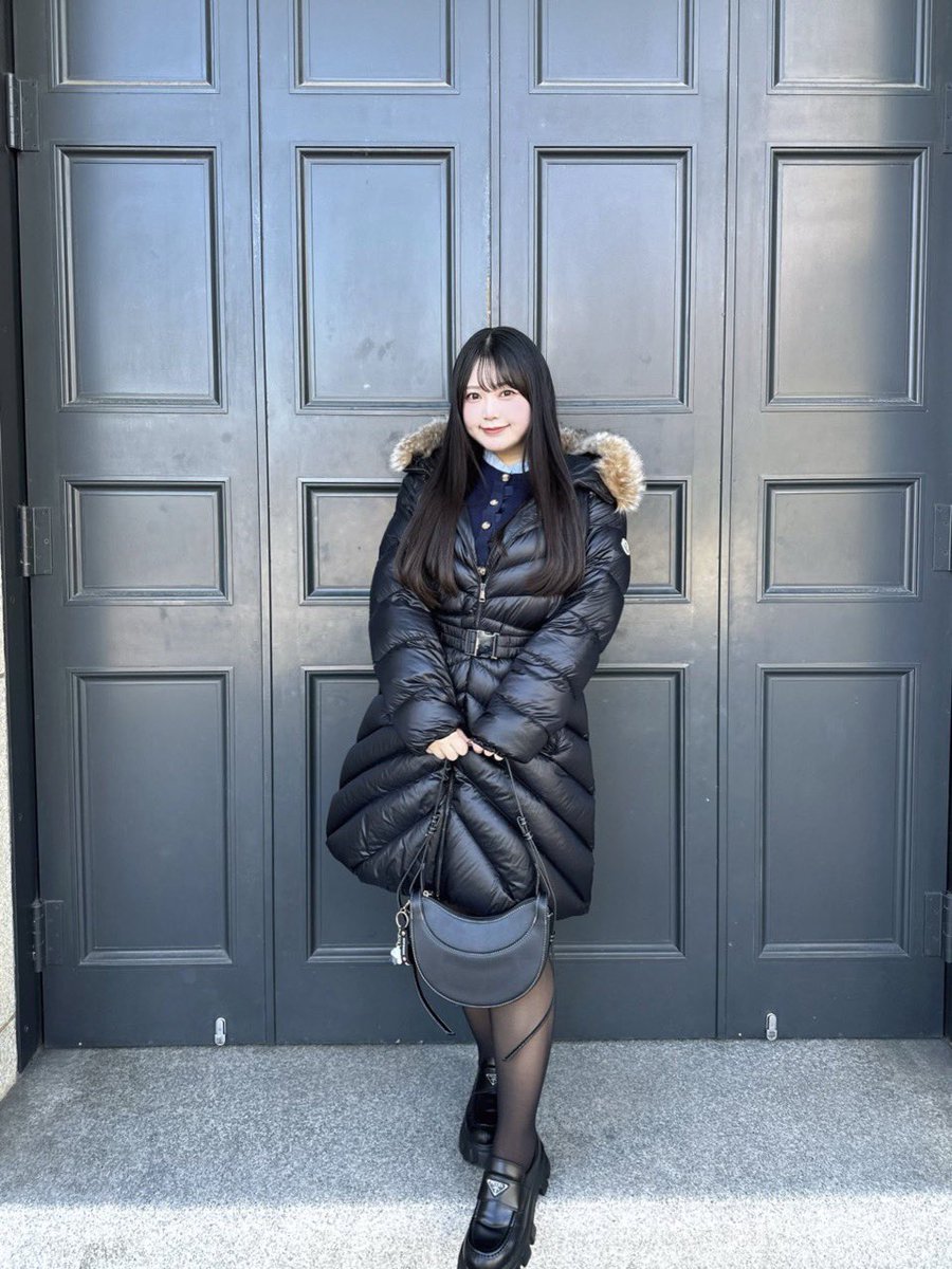chroidol's tweet photo. 推しの名誉のために訂正すると54万は盛りすぎた。たったの37万円。安くて賢い買い物上手。 https://t.co/zf5yeXKCnq
