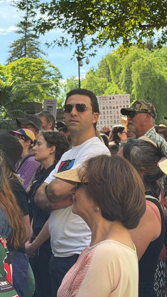 Persian Mate 🇦🇺🇮🇷 tweet media