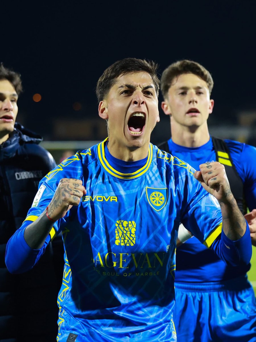 Carrarese Calcio tweet media