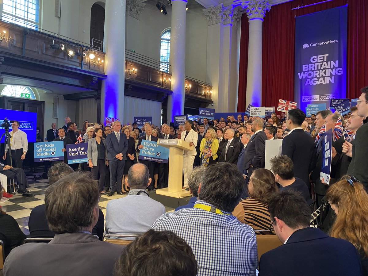 Christopher Hope📝 tweet media