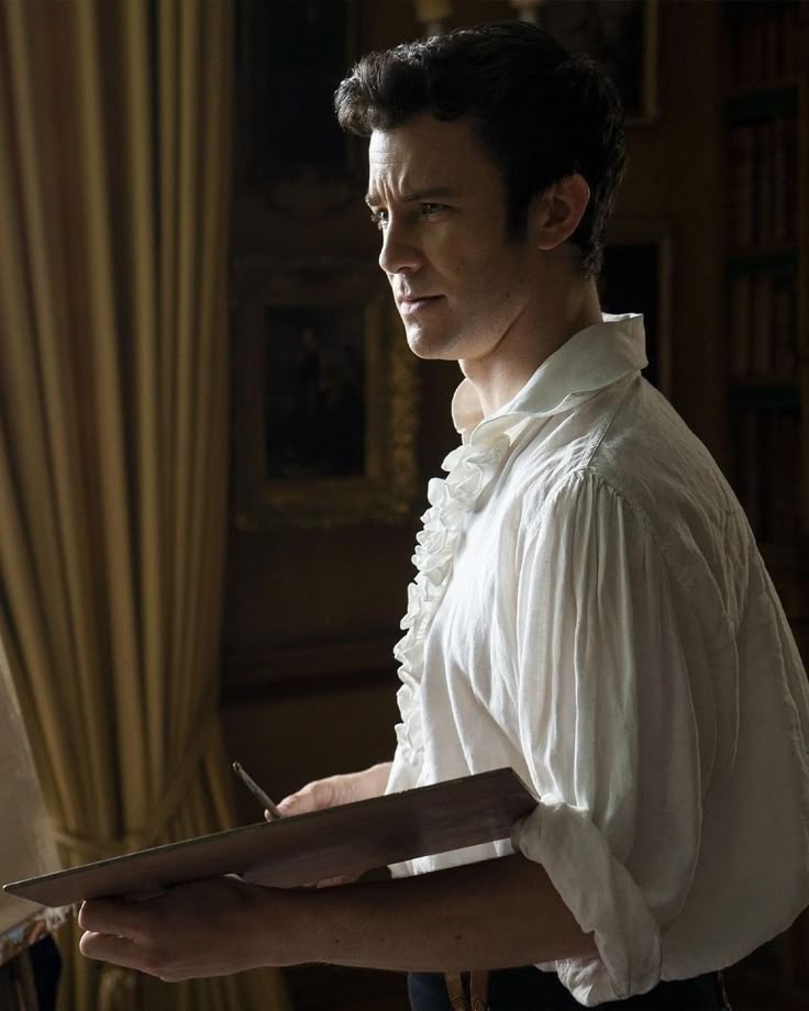 hourlylukerin tweet media