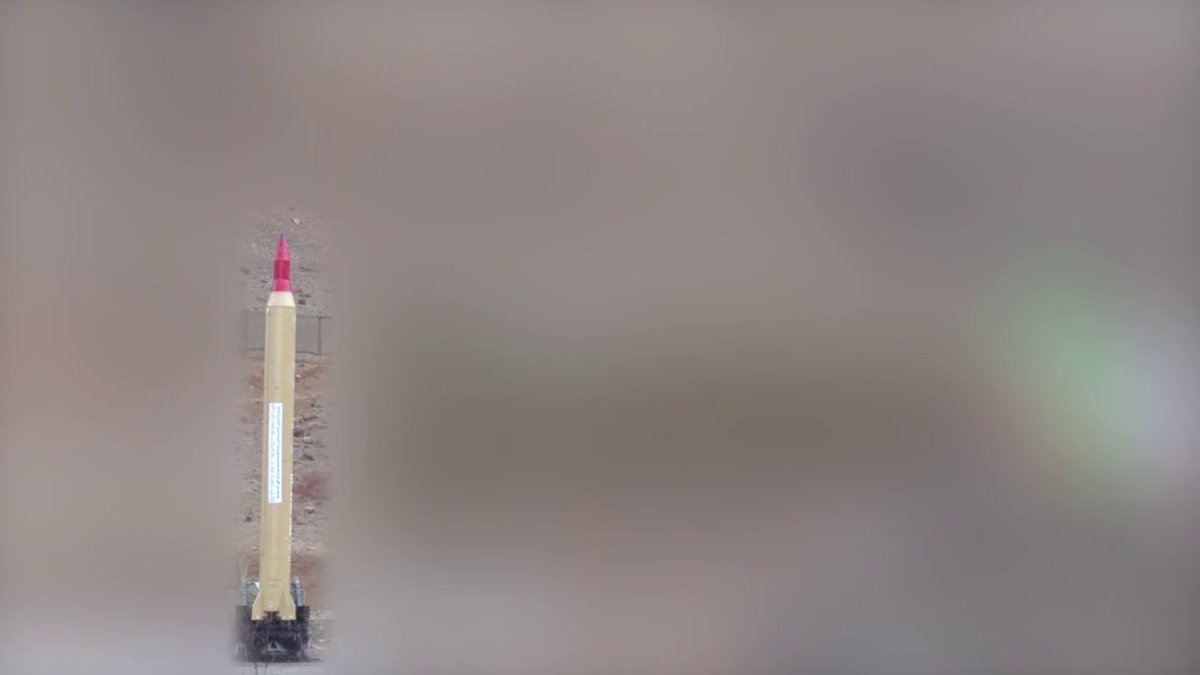 osmann_84's tweet photo. @Pataramesh Hey Patarames,
Is this the cluster munition variant of Ghadr missile?
It seems to have some type of marks indicating the tip is a fairing https://t.co/MfS3iNLiUF