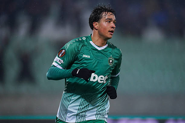 Milan Posts tweet media