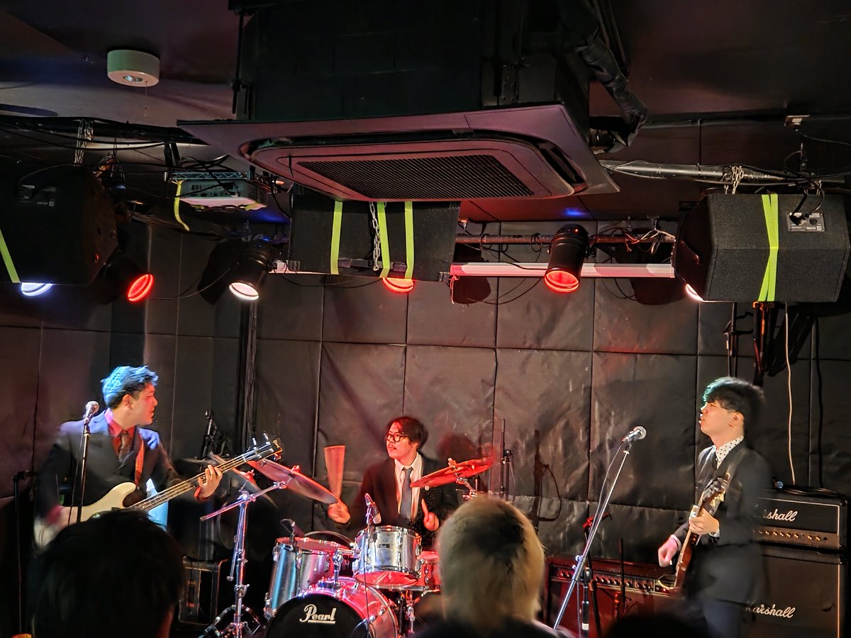 MERRY-GO-ROUND tweet media