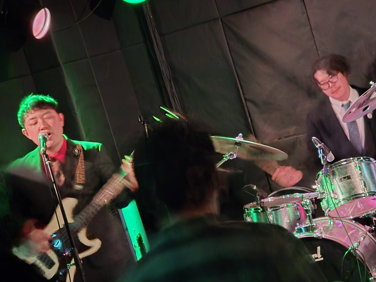 MERRY-GO-ROUND tweet media