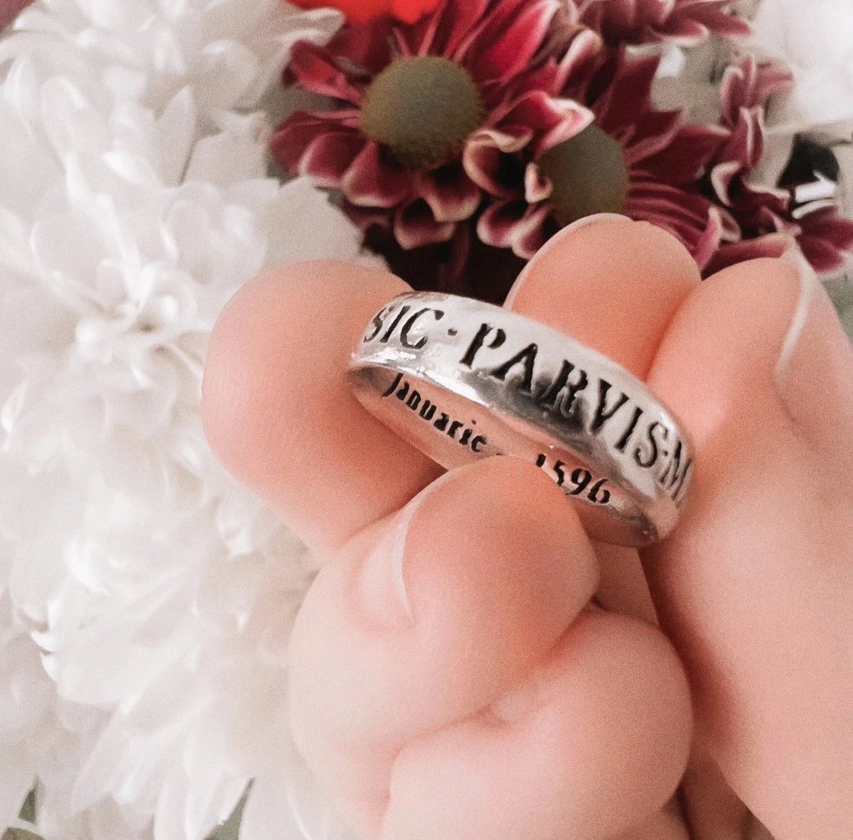 ᴛᴏʀɪ ✨ tweet media