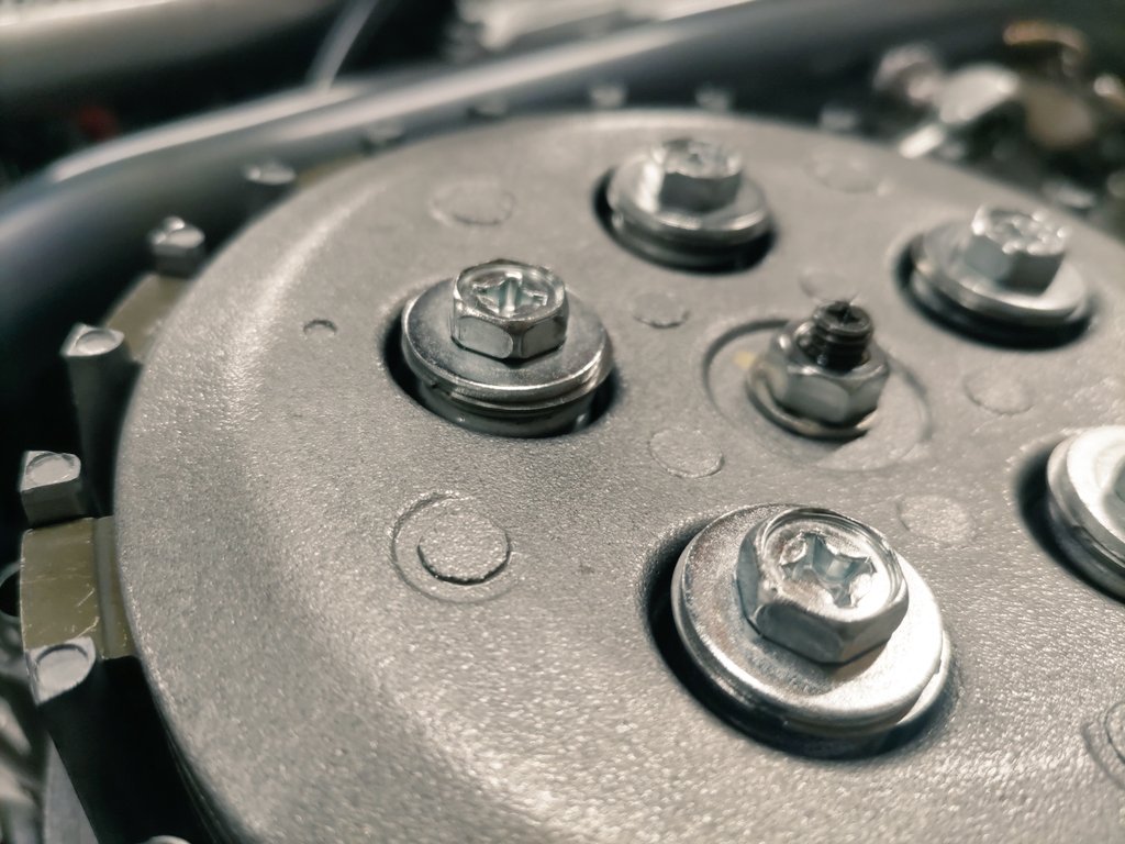 りばー tweet media