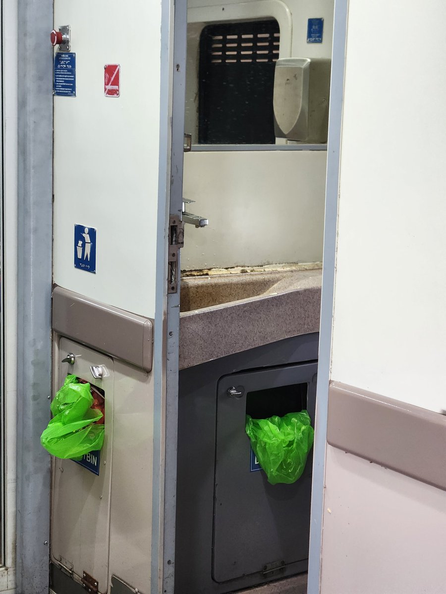 Armchair_Mama tweet media