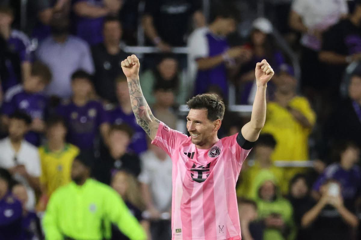 Culer Strauss tweet media