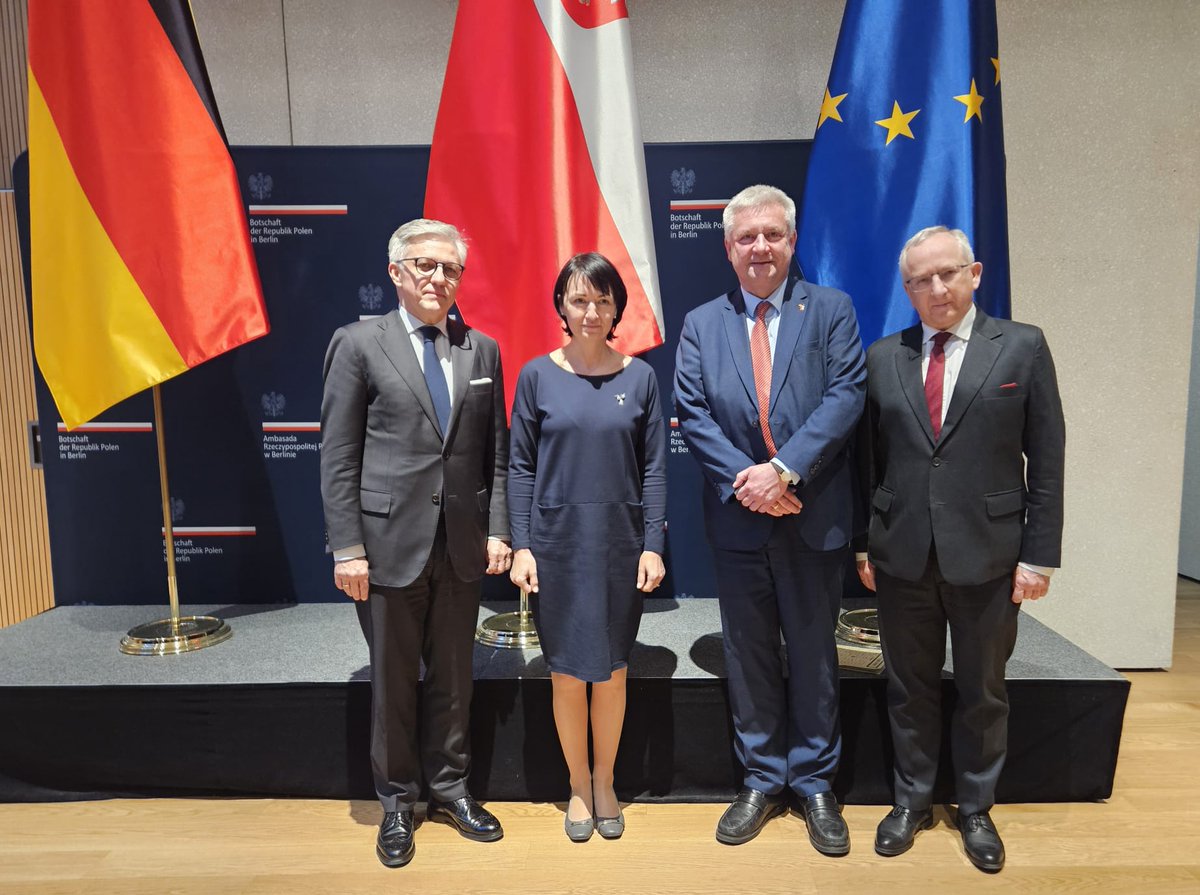 Botschaft Polen DE tweet media