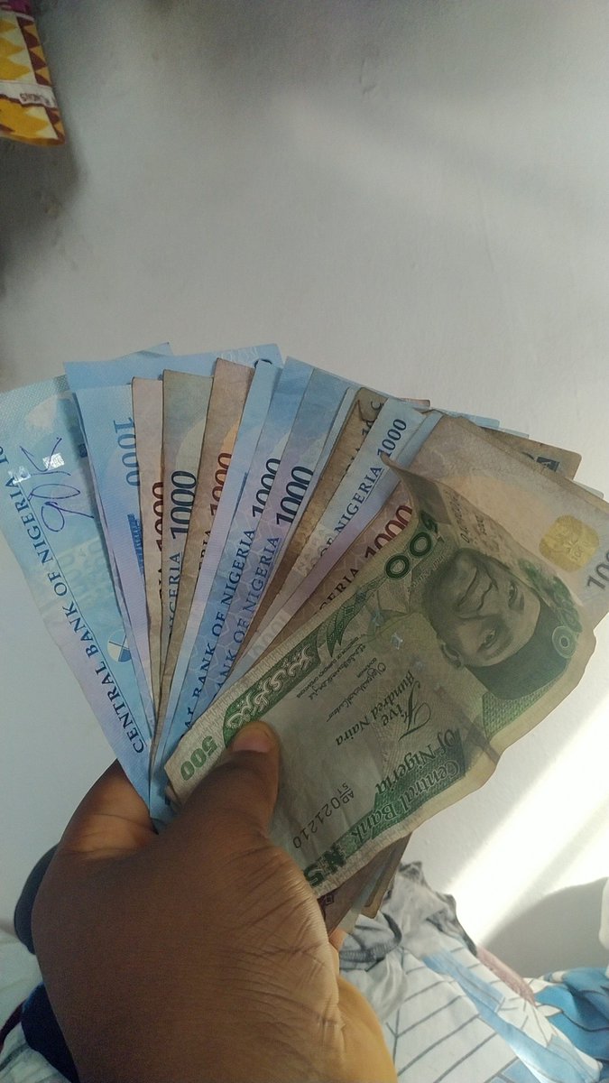 Queen Esther 🌸 tweet media