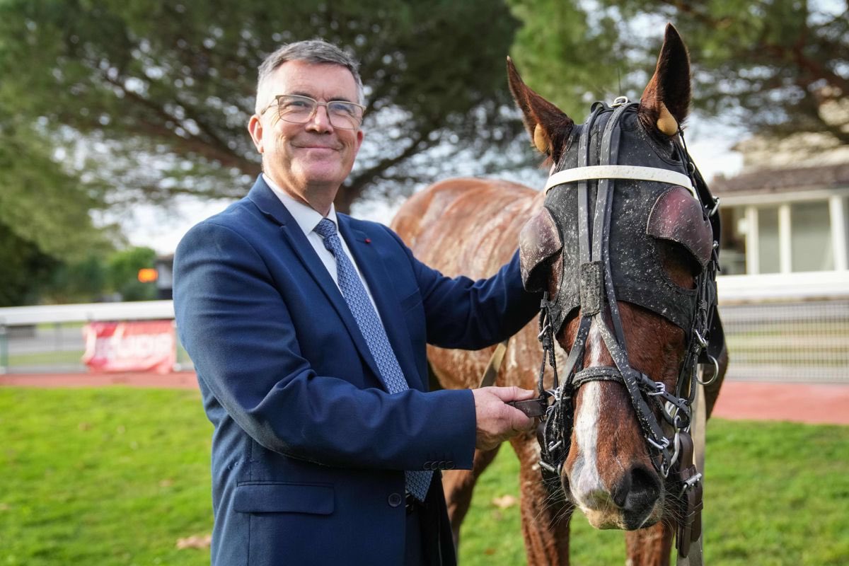 ParisTurf tweet media