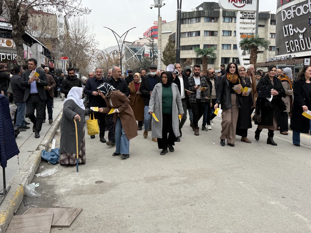 DEM PARTİ WAN tweet media