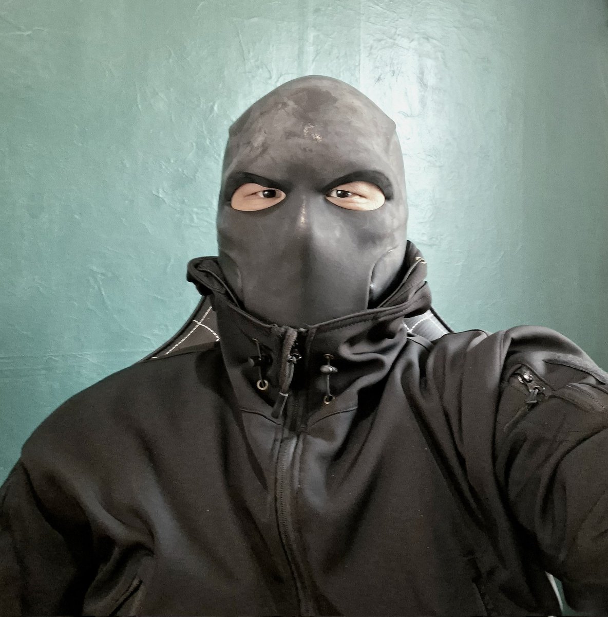 Master_Rudro's tweet photo. Offline shopping #1. Forfun Store in Bankok pt.2

Master bought a Rubber Drone Mask, a Spandex Shiny Playsuit (Black&amp;Red), and a Rubber Tabi Boots (Black Sole) at @forfunbangkok

Only selected and well-trained slaves can serve the Master and polish rubber one. https://t.co/TtwLaGWAKu