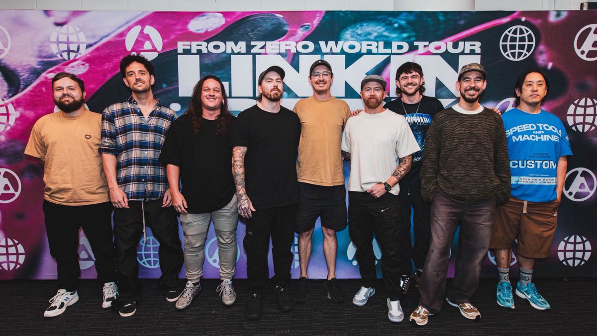 a.🍍| fan account tweet media