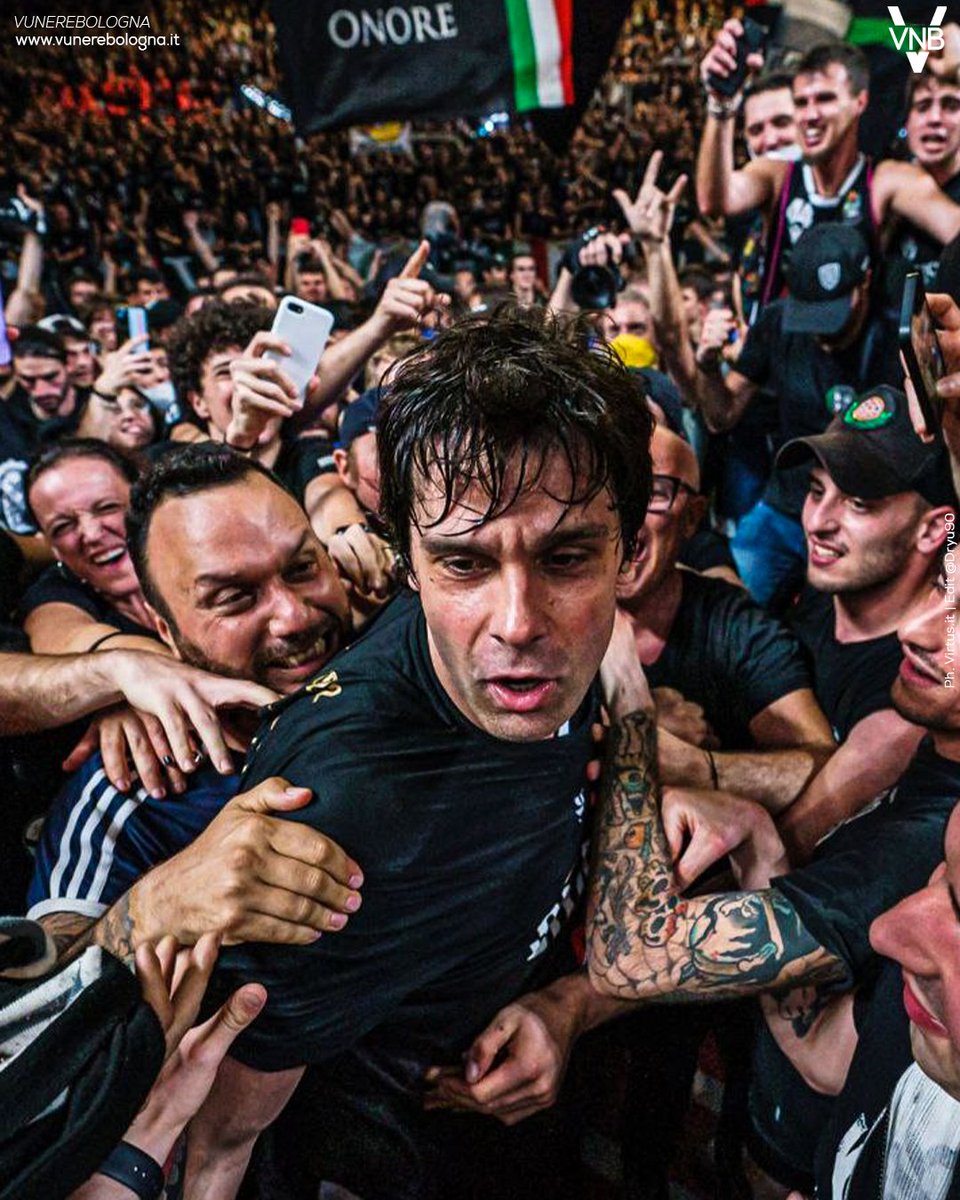 Vu Nere Bologna tweet media