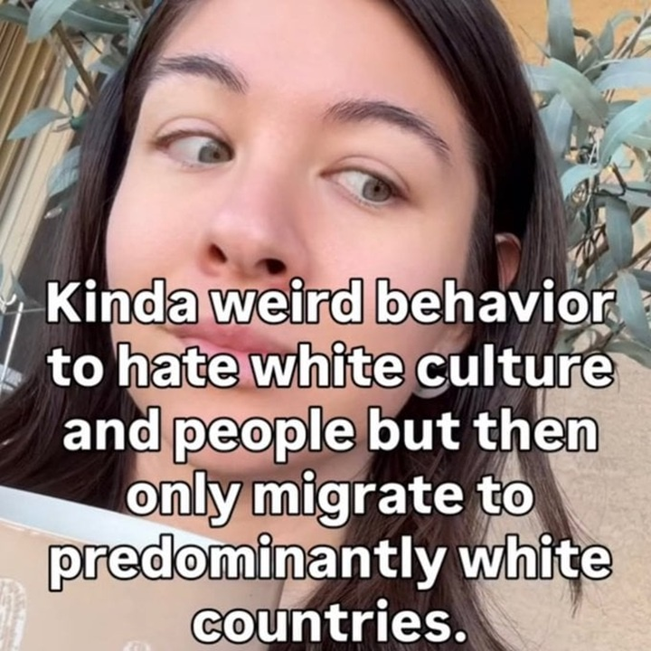 SASSYCHICK tweet media