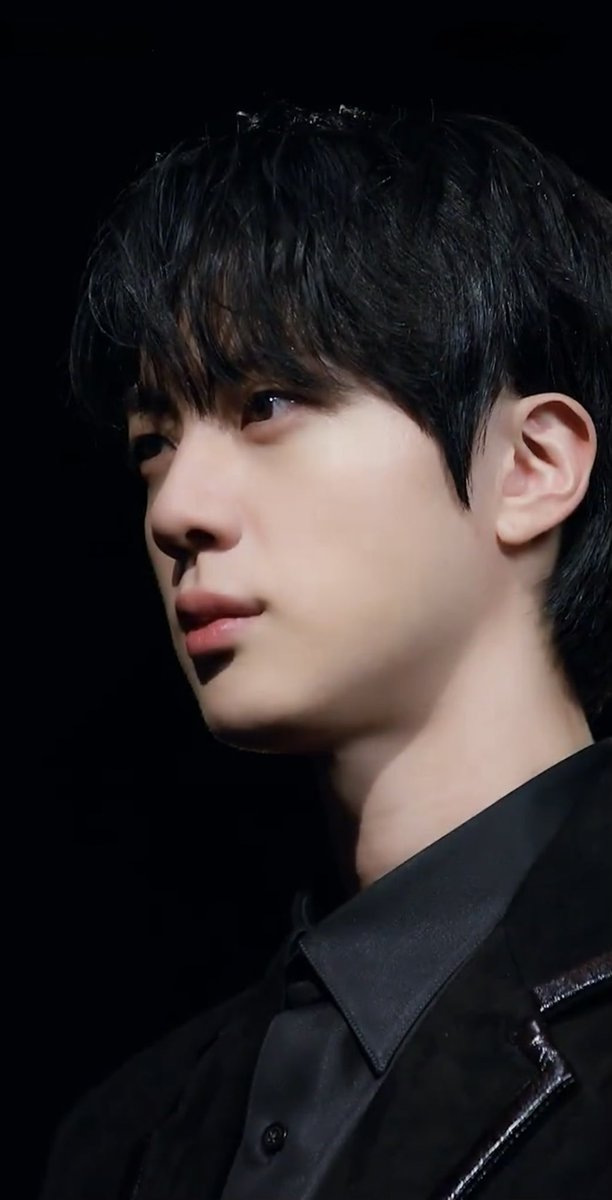 Seokjin save me⁷ ⦿☰☲ ARIRANG 💿 tweet media