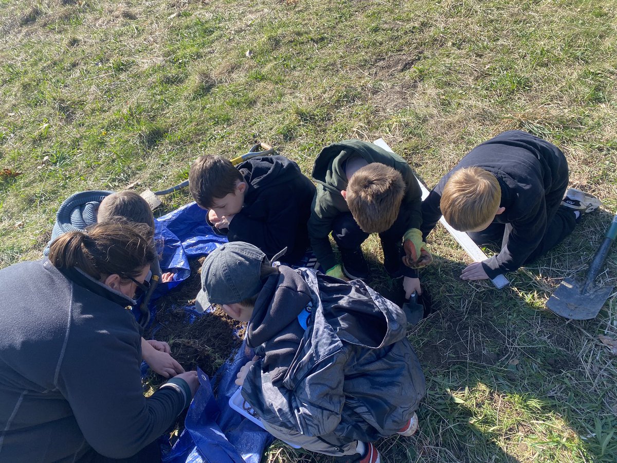 Ysgol Sychdyn tweet media