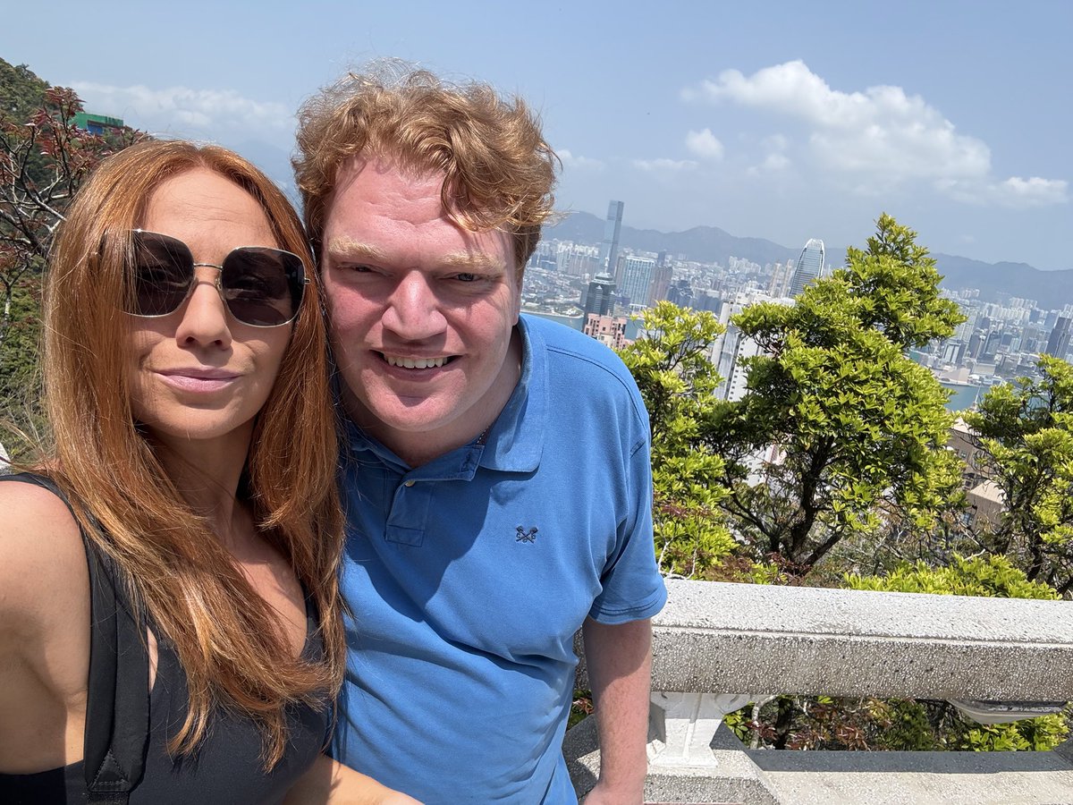 Simon P Evans tweet media