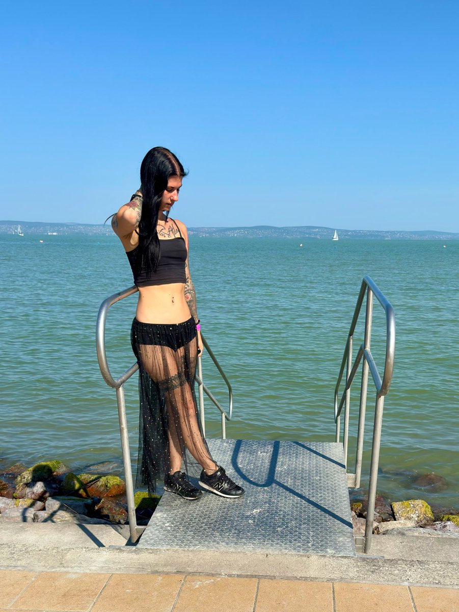 elina_mj tweet media