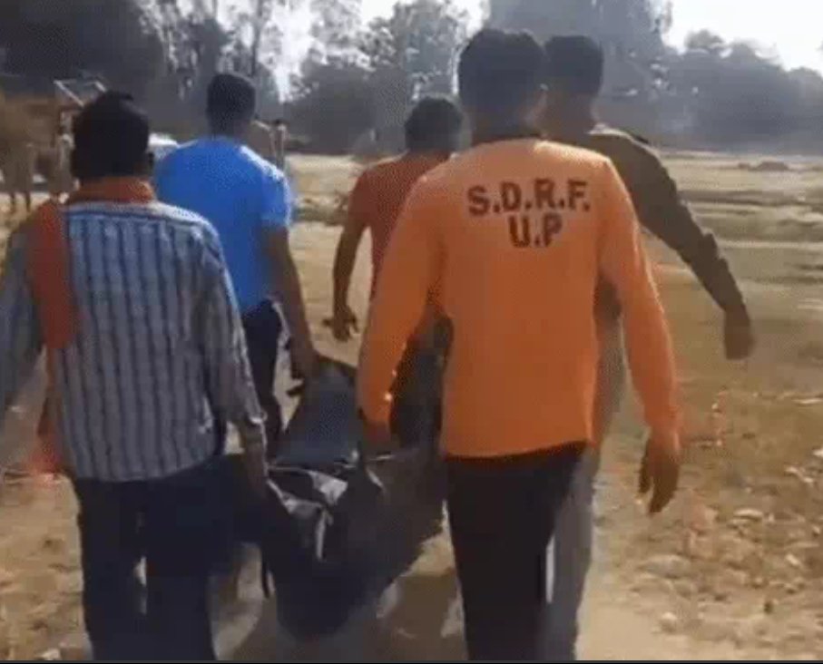 TRUE STORY tweet media