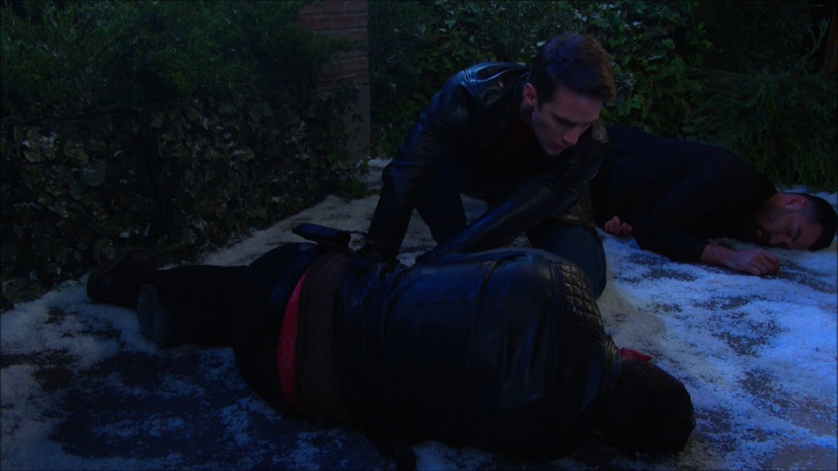 DaysFan28 tweet media