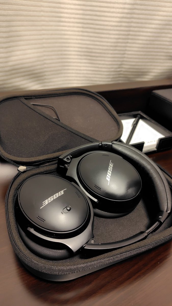 ${user.name} tweet media