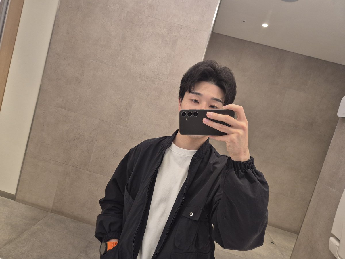 아비부 tweet media