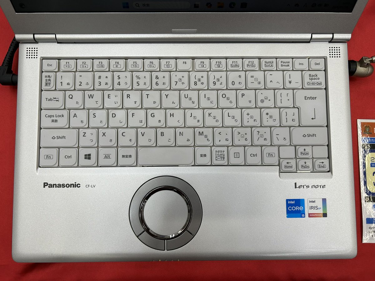 PCcomfullAKB4's tweet image. 今週の秋葉原4号店限定セール！
②【CF-LV1J13KS】
11世代CPU入りの14インチレッツノート！

抜群の処理性能に、安心のメモリ16GB！
軽量で頑丈なボディで、持ち運びにぴったりな1台☝️

とりあえずこの構成なら、ほとんどの作業で困ることは無いのでは！？

10台限定！
#panasonic #lv1 #レッツノート