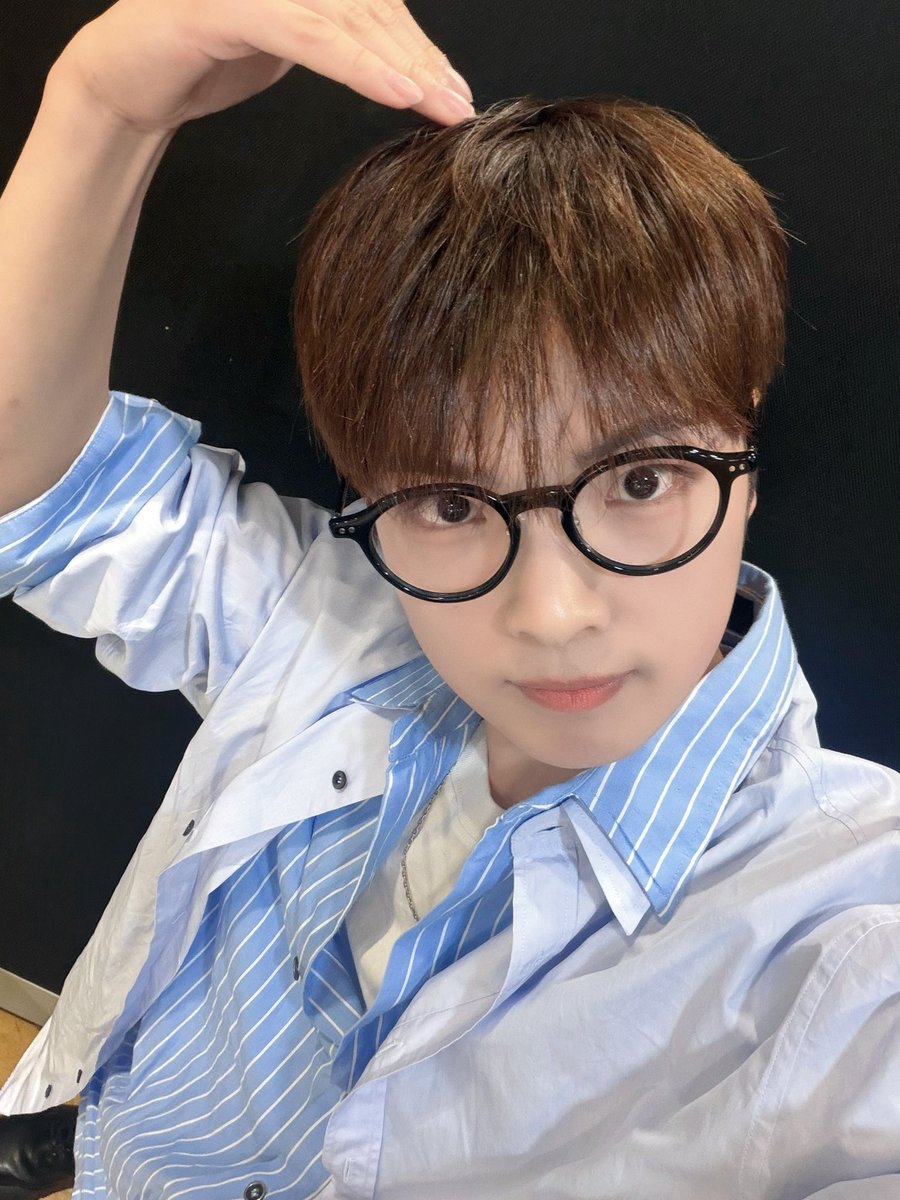 GHOST9OFFICIAL's tweet photo. [📸]

고스티에게는 진짜사랑😗🫶🏻

#GHOST9 #고스트나인
#CHOIJUNSEONG #최준성
#Jun_S #JunS #가짜사랑 https://t.co/sew1EMEqGf