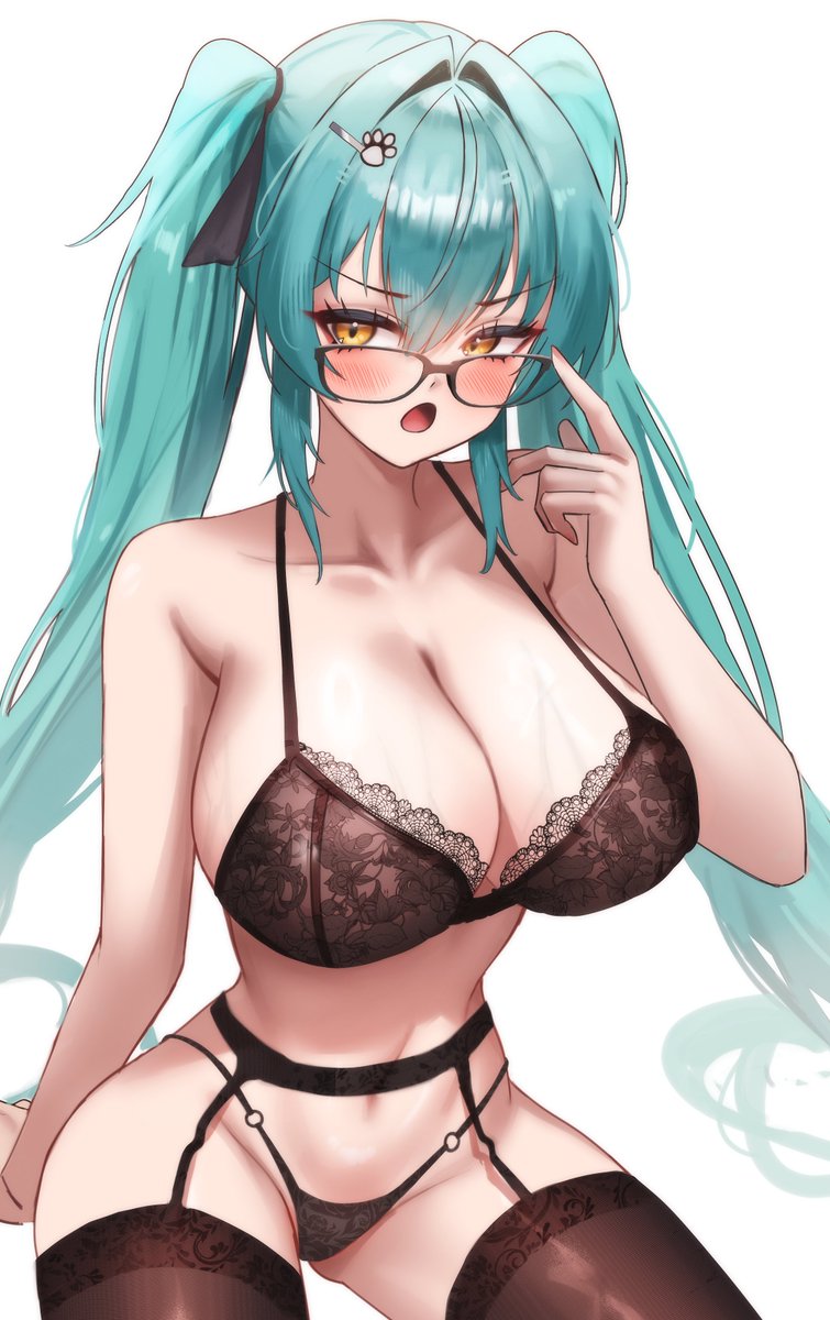 Maviss03 @FANBOX &Patreon 🔞 tweet media