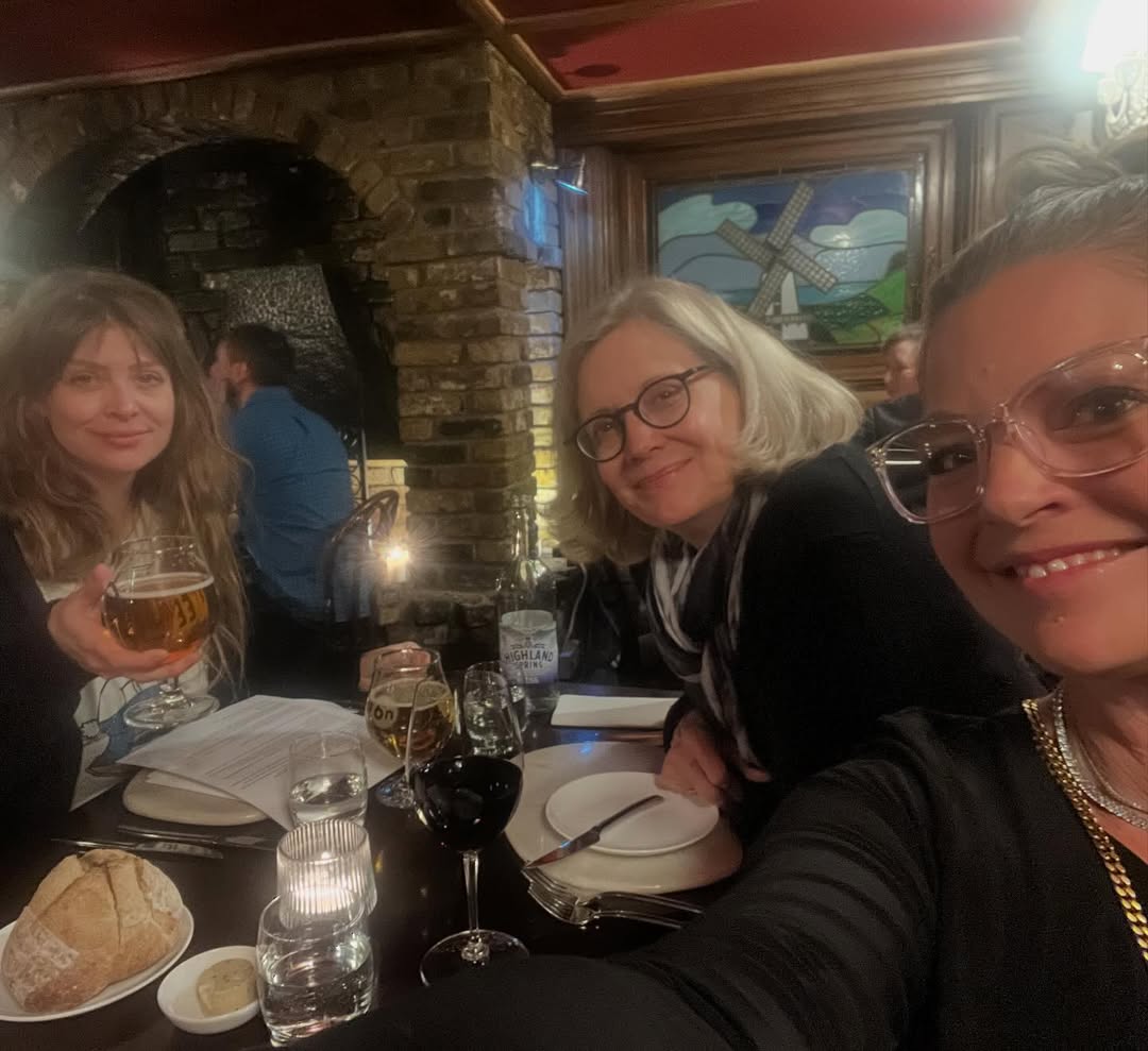 amber benson with clare kramer and kristine sutherland recently (clarekramerofficial via instagram)