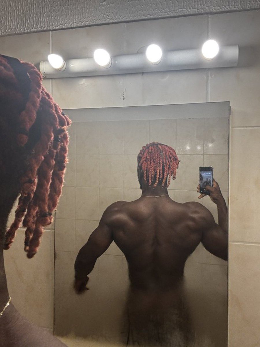 HEIS🥶 tweet media