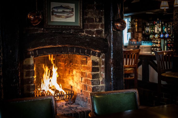 Britain's Lost & Living Pubs tweet media