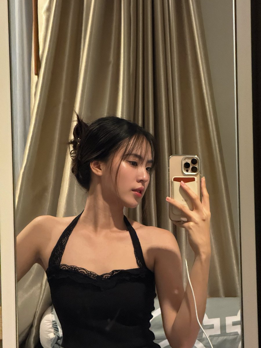 Lilly_ladapa tweet media