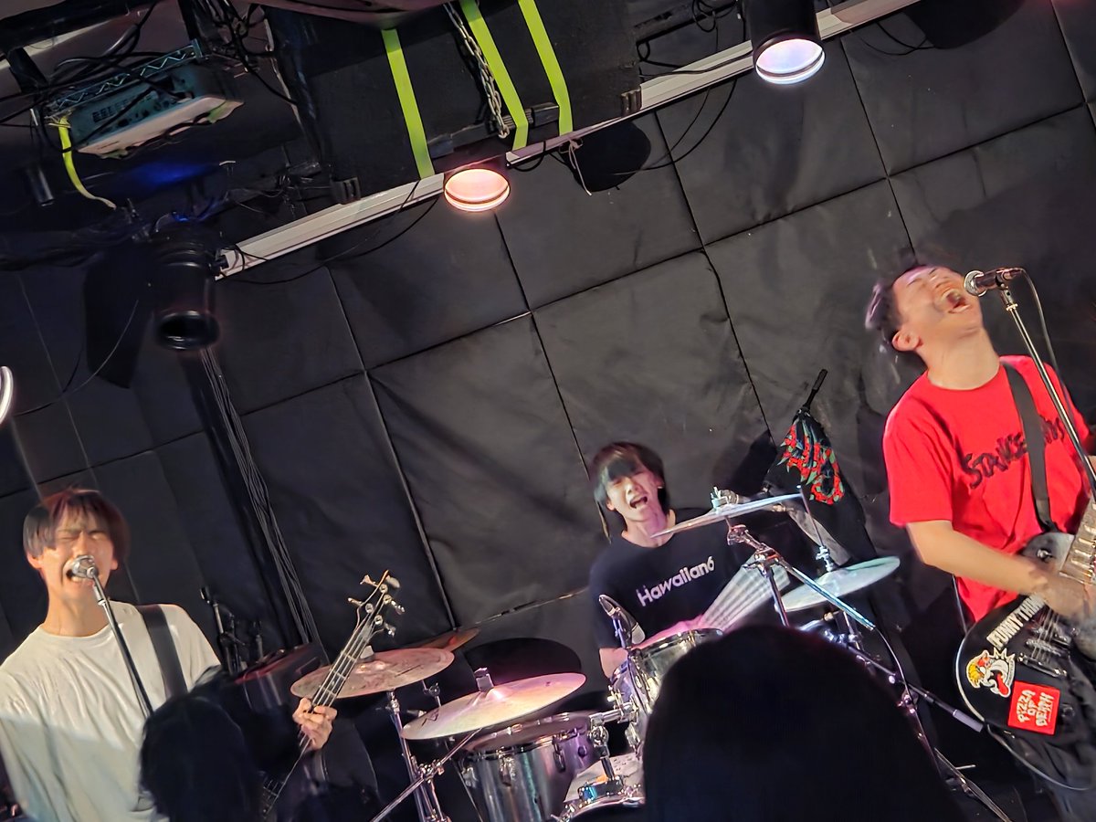 MERRY-GO-ROUND tweet media