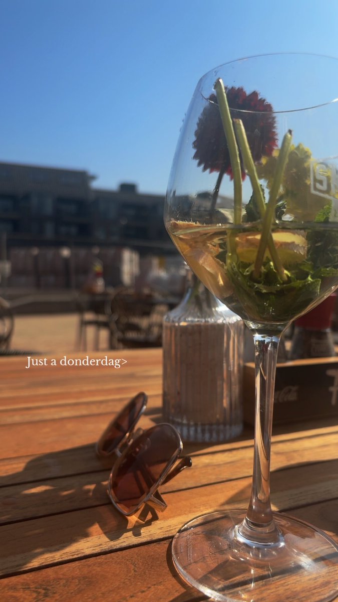 Mo_niq01 tweet media