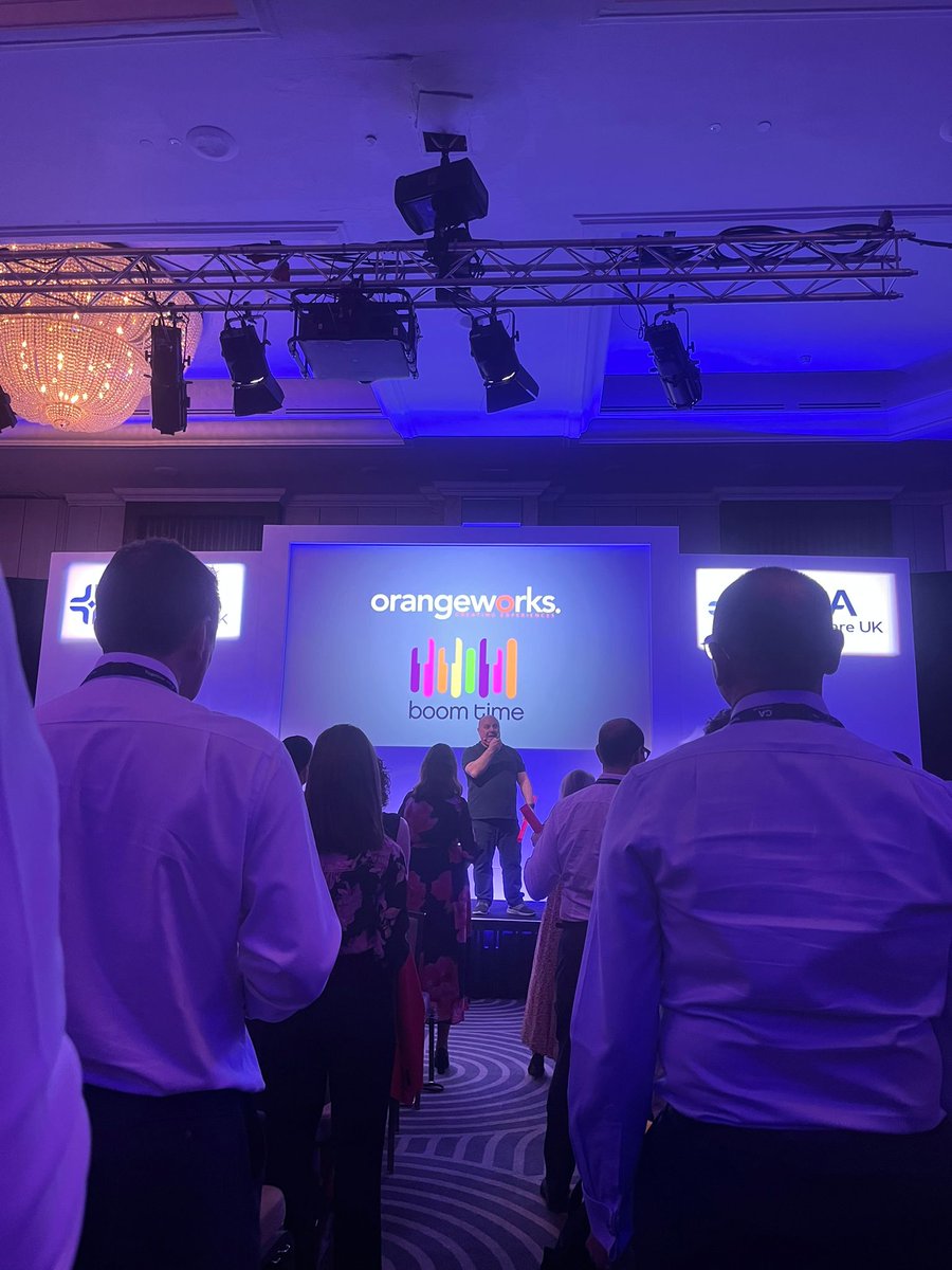 OrangeworksUK's tweet image. BoomTime is always a good time with Ed 🎶 350 delegates. One room. One unforgettable rhythm. We brought the energy to HCA Healthcare at Hilton Park Lane last week, turning their conference into a full-blown musical experience 🥁eu1.hubs.ly/H0sNYkb0
#conferenceevents
