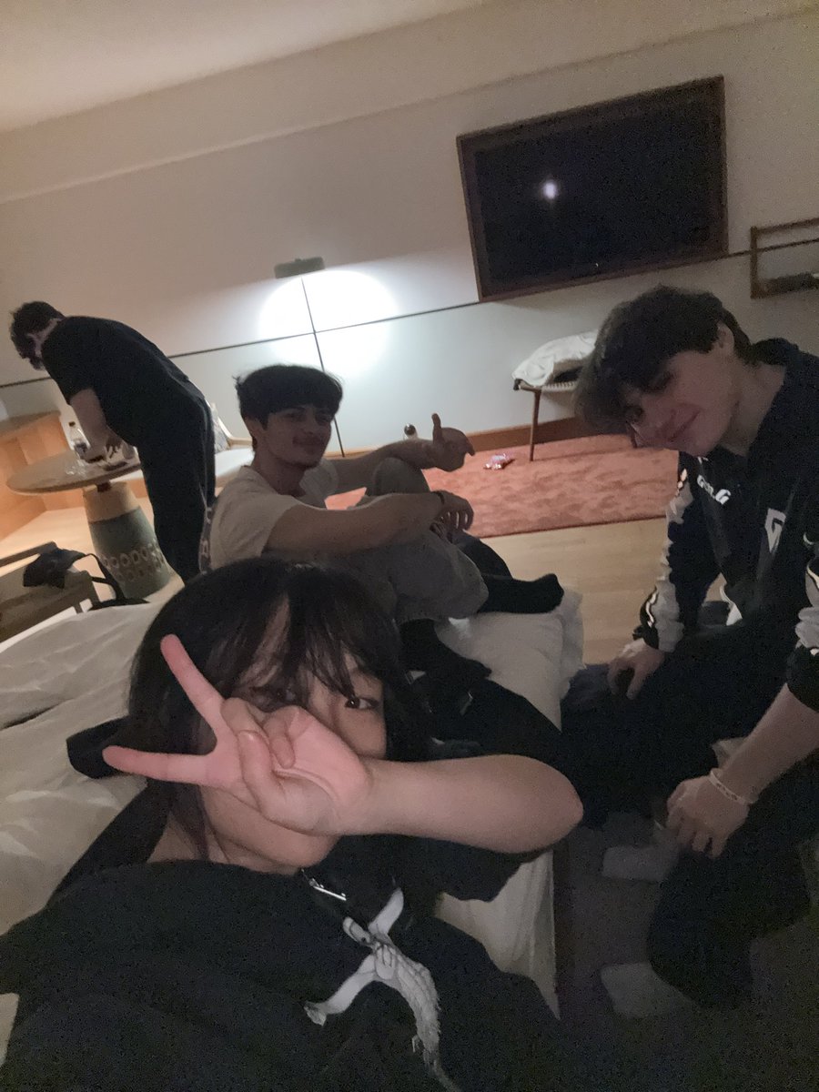 w8ve ♡ tweet media