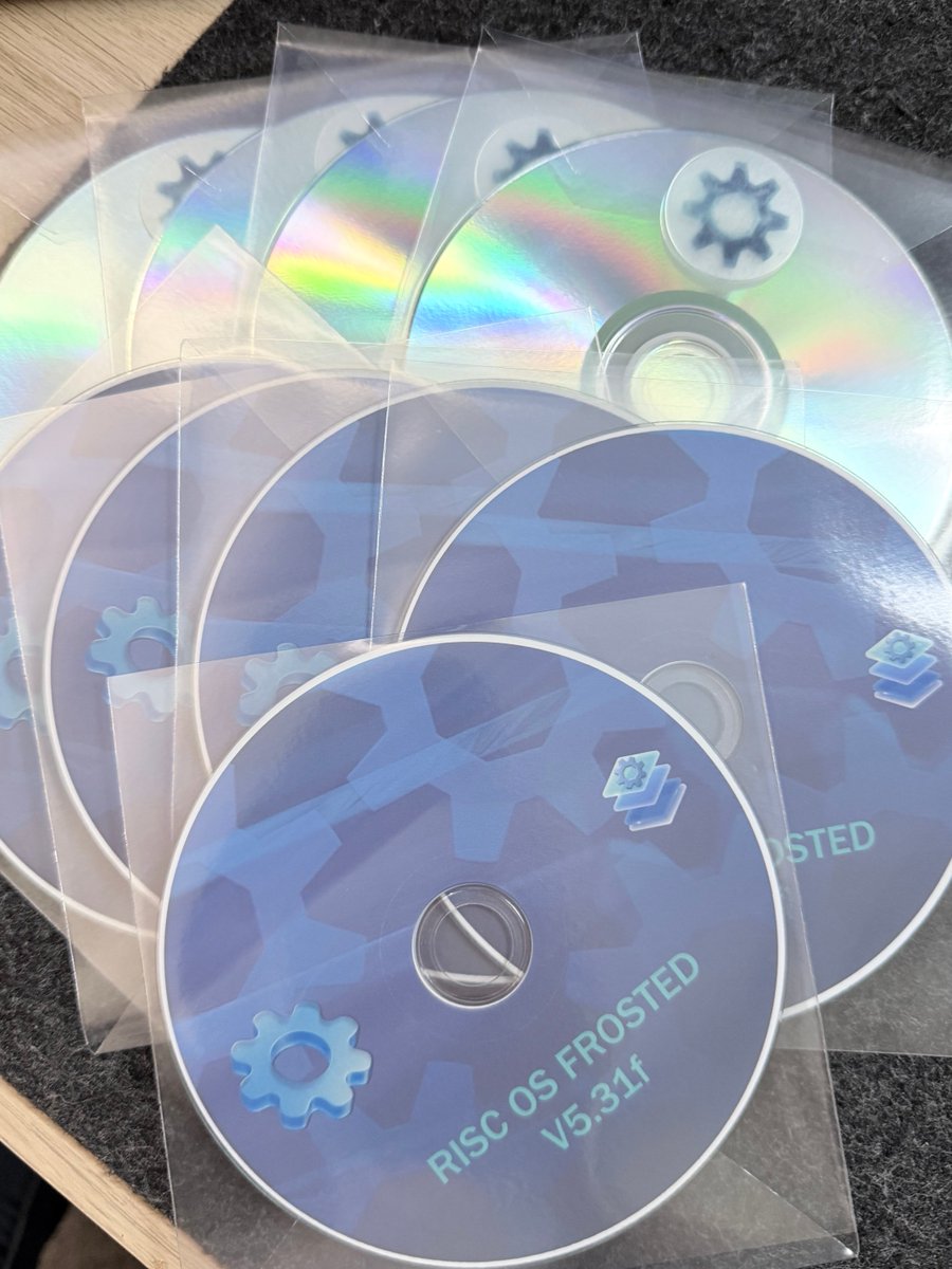 Risc OS Technologies tweet media