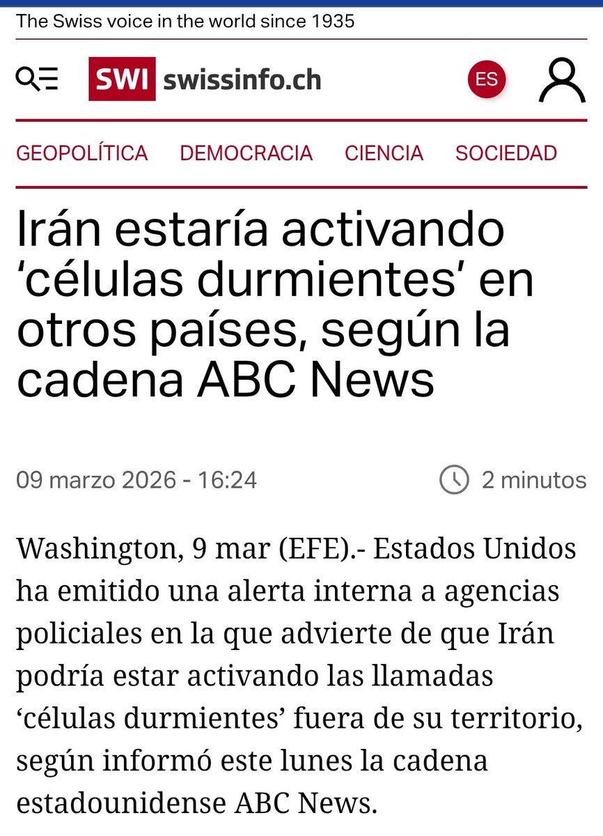 Cyandeceres's tweet photo. Creo que la dimisión de Joseph Kent tiene relación con este globo sonda de las "células durmientes". No tengo evidencia, pero habiendo visto la entrevista que concedió a Tucker Carlson, ya no me queda ninguna duda. Tampoco me cabe duda de que desbaratar esta operación ha sido el verdadero motivo por el que ahora el FBI del lacayo Kash Patel anda investigando a Kent. Porque si un tío con el perfil de Kent tuviese una mínima sombra de duda sobre la posibilidad de que Irán estuviese planeando un atentado en suelo americano al estilo 11S, simplemente no habría dimitido. Dimite quien sabe que, de ocurrir el atentado, sería el resultado de un trabajo interna del cual él seria el máximo responsable. Por otro lado, la mera idea de que unos lobos solitarios fanatizados puedan diseñar una operativa semejante resulta absolutamente delirante. 
 
Como ya he explicado en decenas de programas y he expuesto en cada ocasión que he tenido, el diseño de la sociedad de la vigilancia es anterior a los eventos que la justifican. La evidencia más palmaria de ello, que cualquiera puede observar sin necesidad de estudiar un máster en relaciones internacionales, es que, al tiempo que las personas normales son espiadas y sus datos almacenados "por si acaso", los prebostes de la emergencia permanente revisable siguen vendiéndonos células durmientes y posibles ataques terroristas cada dos por tres, cuando conviene a la narrativa de turno, mientras las redes internacionales de pedófilos, de lavado de dinero, de tráfico de armas y de trata de personas siguen funcionando con total impunidad. La gente sigue sacrificando su libertad a cambio de una falsa seguridad, y finalmente no obtiene ni una cosa ni la otra. Recuperar la libertad es ya casi imposible, pero al menos podríamos dejar de comprar la narrativa. Bastaría  para justificar una oposición razonable a este estado de cosas señalar que los rebanapescuezos moderados de Al Nusra, aquellos que pretendidamente diseñaron el ataque al Bataclán, gobiernan hoy en Siria. Con eso sería más que suficiente para criticar toda la narrativa de la guerra contra el terror, sin necesidad de dejarse las pestañas buceando durante horas entre archivos desclasificados, pero a algunos analistillos del ámbito otanero no les da ni para eso. Ahora, los minions de Ana Pastor se devanan los sesos buscando argumentos para oponerse a la "Guerra de Trump", cuando las destrucciones de Siria o de Libia se rigieron por el mismo patrón fraudulento. Pero claro, es que aquello lo aplaudieron con las orejas, y por eso hoy se conforman con esa tibia oposición posmoprogre del No a la Guerra, para fidelizar a la parroquia sin denunciar el modelo, asegurándose así que cuando gobiernen "los buenos" y hagan exactamente lo mismo que Trump, poder defenderlo sin rubor y sin problemas de conciencia. 

Hoy día, hay que ser verdaderamente cretino o estar seriamente desinformado para no entender que la inmensa mayoría de amenazas y ataques terroristas que se reciben en suelo occidental se diseñan por las mismas élites occidentales que pretenden beneficiarse de ellos. Es de puro sentido común y no es necesario ser un agudo analista de inteligencia para entender eso.