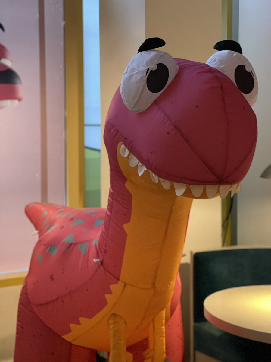 Cakelo Ren - RAWR 🌋 tweet media