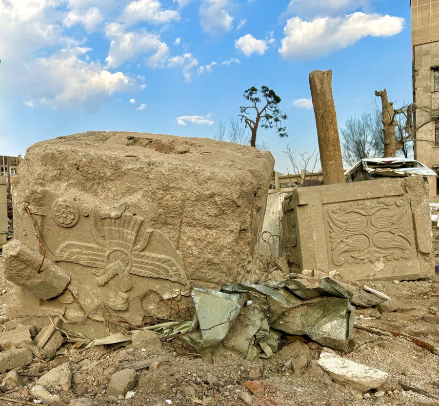 vefaghemelli's tweet image. This is Arg Square in #Tehran. 
They destroyed all Iranian symbols, from Ahura Mazda to the busts of the Achaemenid era.
They have targeted #Iran and its #civilization.

Go on, keep dancing in the middle of the street, you miserable one.

اینجا میدان ارگ #تهران است 
تمام نمادهای