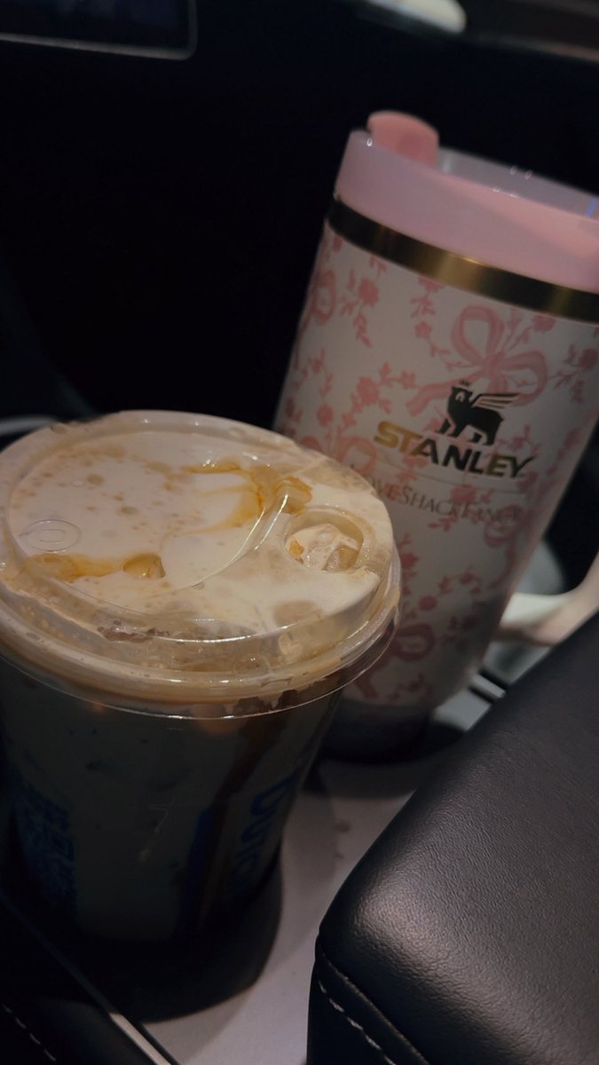 That Chick Mayra 🤎 tweet media