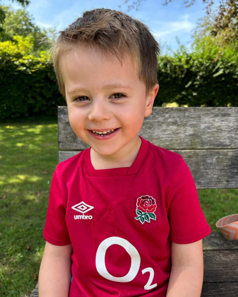 Ellie Lexie tweet media