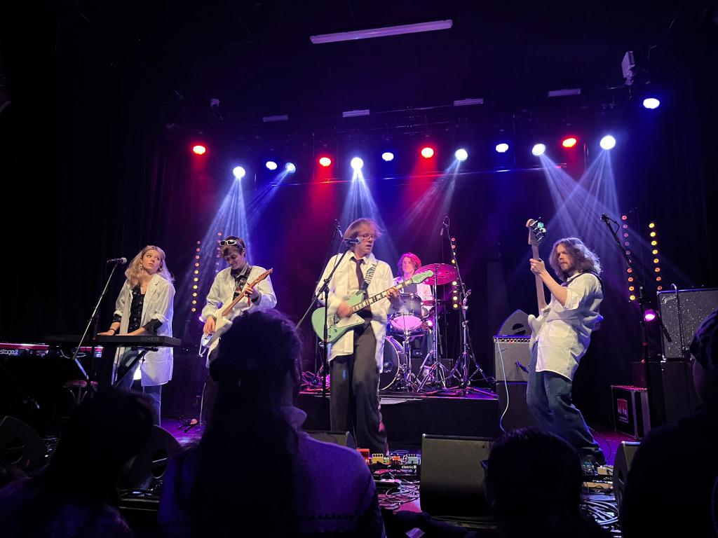 The Stoma Bags Wearer tweet media