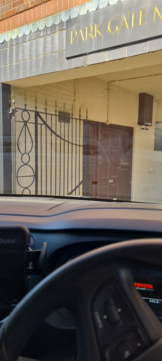 Dogknob1 tweet media