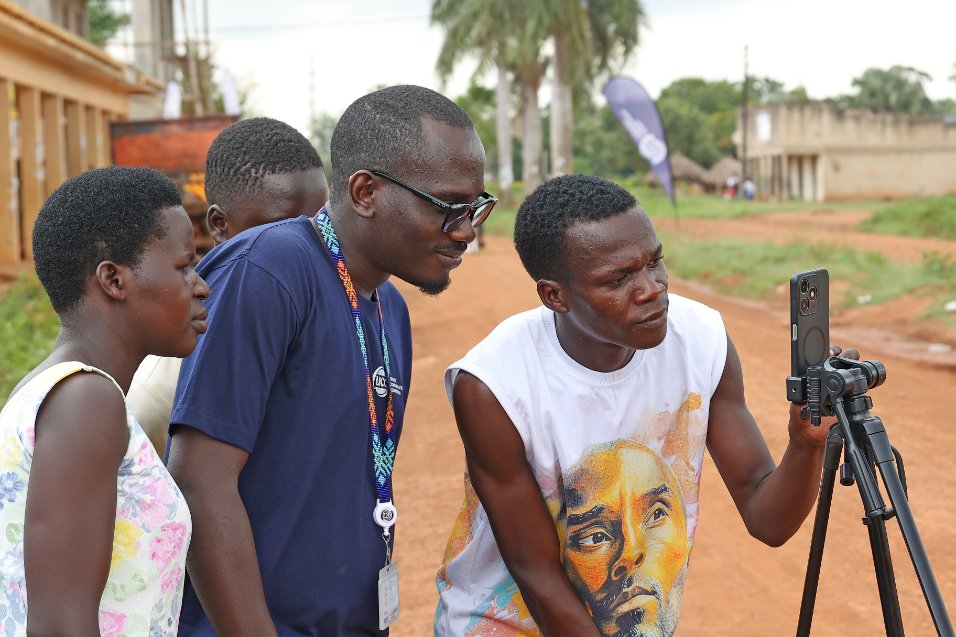 Film_256's tweet photo. Day 4/5 focused on content production, editing, and uploading, guided by the disciplined practices used by successful creators. Today, youths in Amolatar actively engaged in hands-on production, creating content that reflects and serves the needs of their communities.

Supported by @MoICT_Ug, @UCC_Official, and @UCC_ED, and implemented by @Film_256, this 5-day training is designed to equip young people with practical skills and expose them to the vast opportunities available through smartphones and the internet.
