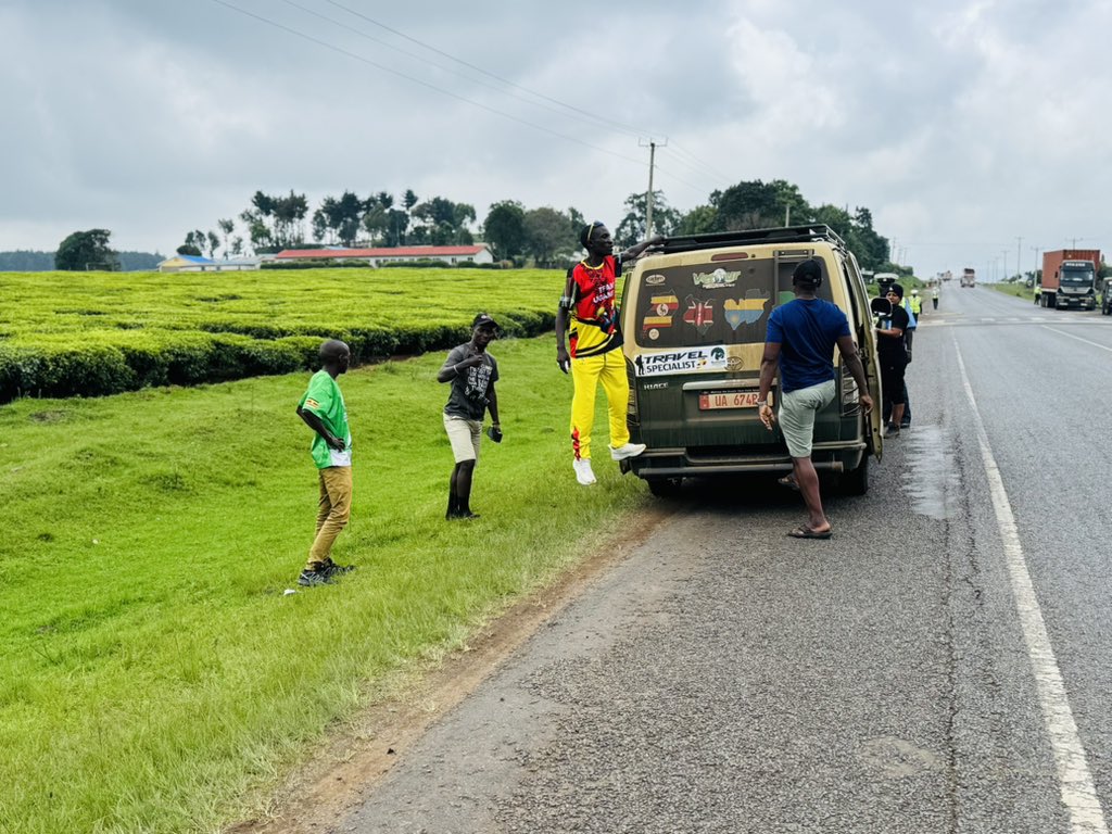 WasswaEmma_'s tweet photo. What is your Experience with Kenyan Traffic police 

Road to Kili Tanzania…Rwenzori Marathon global exhibition https://t.co/bVZ6SriXc4